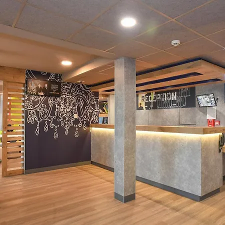 Hotel Ibis Budget Lô