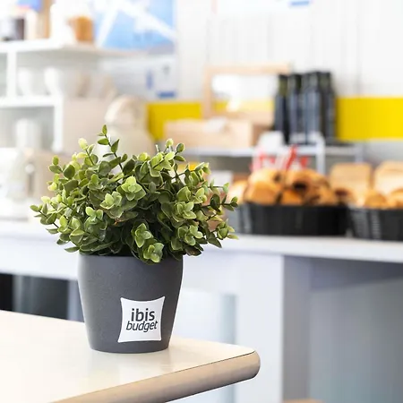Hotel Ibis Budget Lô