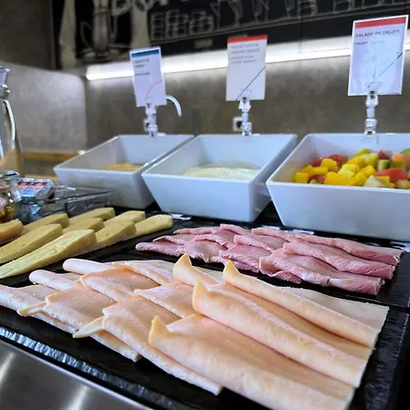 Hotel Ibis Budget Lô