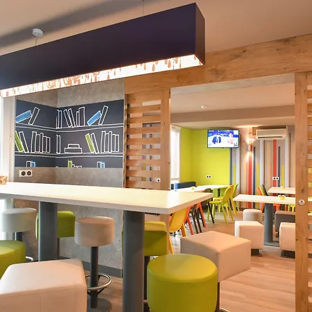 Ibis Budget Lo Hotel