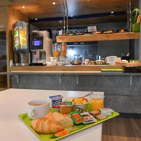 Hotel Ibis Budget Lô 2*