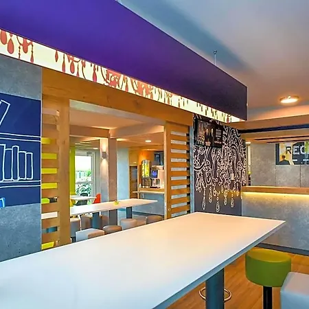 Ibis Budget Lo 2*