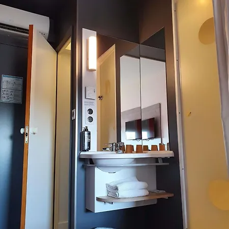Hotel Ibis Budget Lo 2*
