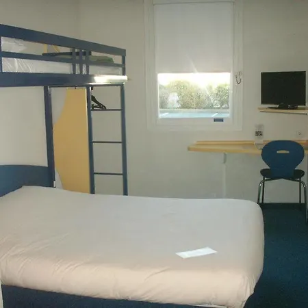 Ibis Budget Lo Hotel 2*